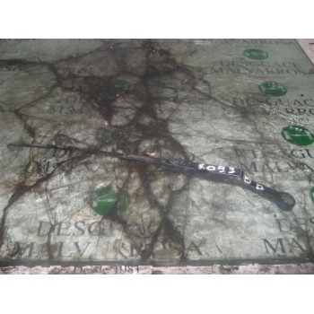 BRAZO LIMPIA DELANTERO DERECHO 