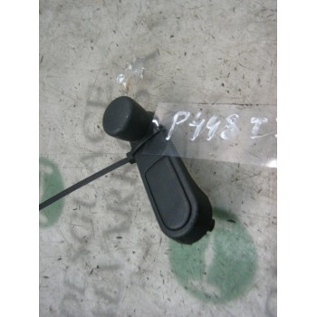 MANETA ELEVALUNAS TRASERA IZQUIERDA 