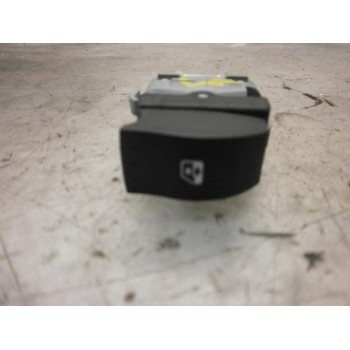 MANDO ELEVALUNAS TRASERO IZQUIERDO 