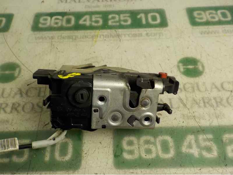 Recambio de cerradura puerta trasera derecha para peugeot 208 1.6 blue-hdi fap referencia OEM IAM 9812501180  