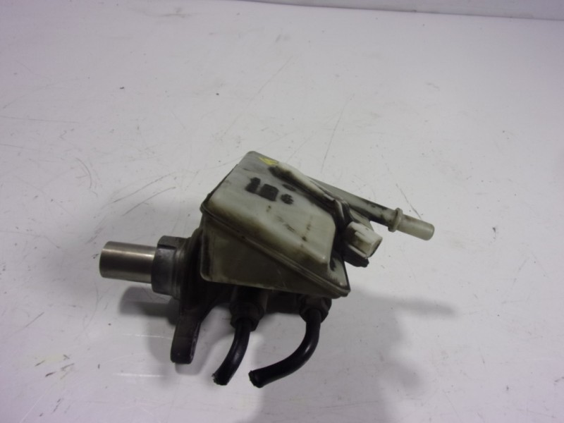 Recambio de bomba freno para ford c-max 1.6 tdci cat referencia OEM IAM 2372573  