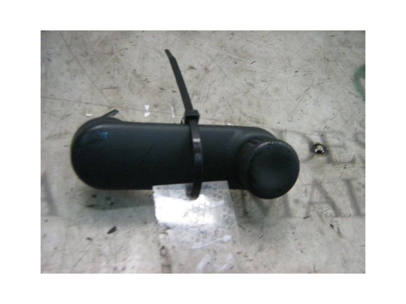 Recambio de maneta elevalunas trasera izquierda para renault megane i berlina hatchback (ba0) 1.9 dti alize referencia OEM IAM  