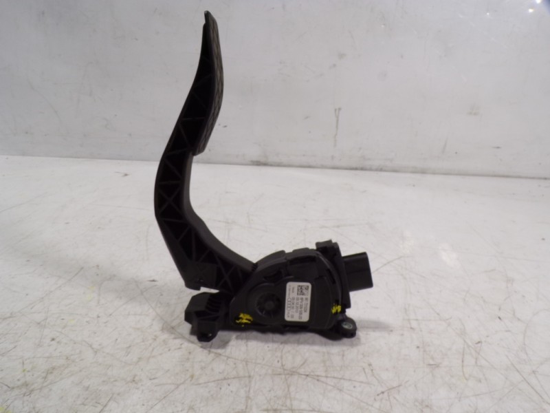 Recambio de potenciometro pedal para audi a4 ber. (b8) 2.0 16v tdi referencia OEM IAM 8K1721523A 8K1721523A 