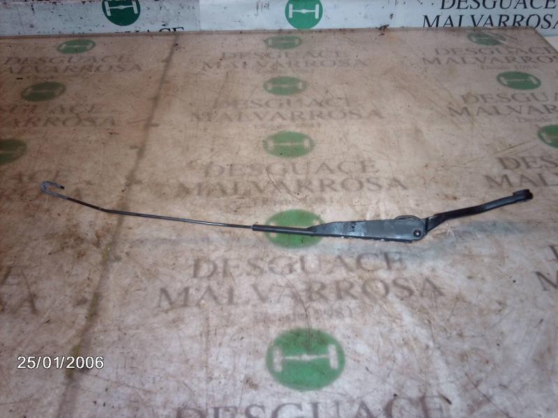 Recambio de brazo limpia delantero izquierdo para citroën saxo referencia OEM IAM   