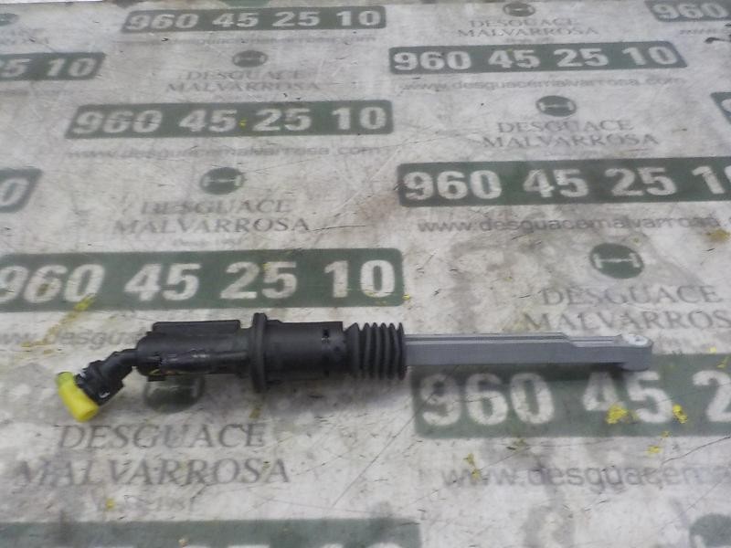 Recambio de bomba embrague para peugeot 2008 (--.2013) style referencia OEM IAM 9812924580  