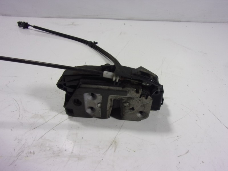 Recambio de cerradura puerta trasera derecha para ford c-max 1.6 tdci cat referencia OEM IAM 2053473 AM5AR26412AB 