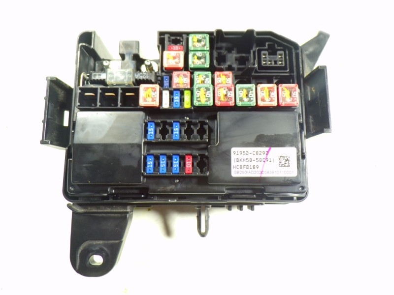 Recambio de caja reles / fusibles para hyundai i20 1.2 16v cat referencia OEM IAM  91950C8290 HC8F0189