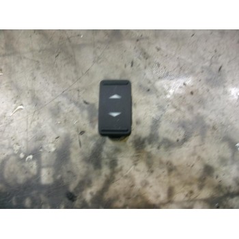 MANDO ELEVALUNAS DELANTERO DERECHO 