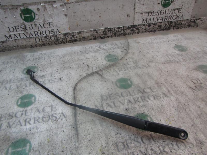 Recambio de brazo limpia delantero derecho para volkswagen golf v berlina (1k1) 1.9 tdi referencia OEM IAM   