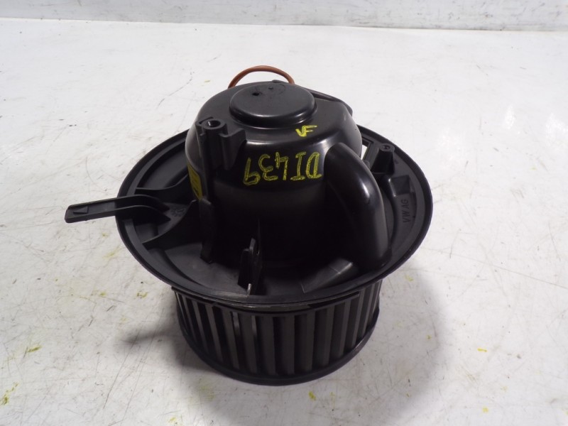 Recambio de motor calefaccion para volkswagen caddy furgón/kombi maxi kombi bmt referencia OEM IAM 1K1820015P  