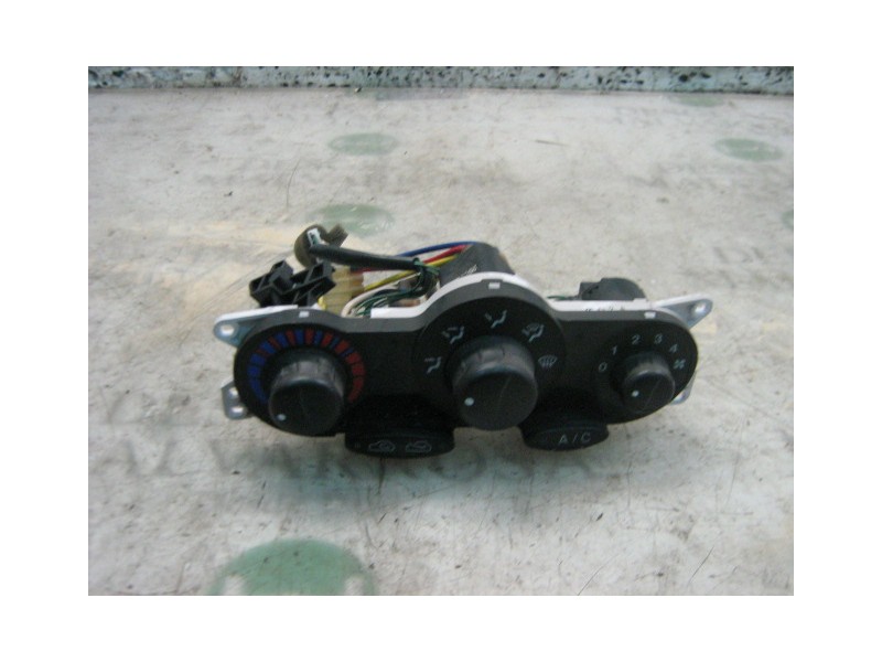 Recambio de mando calefaccion / aire acondicionado para hyundai coupe (j2) 1.6 fx coupe referencia OEM IAM 9725027000 9800250 