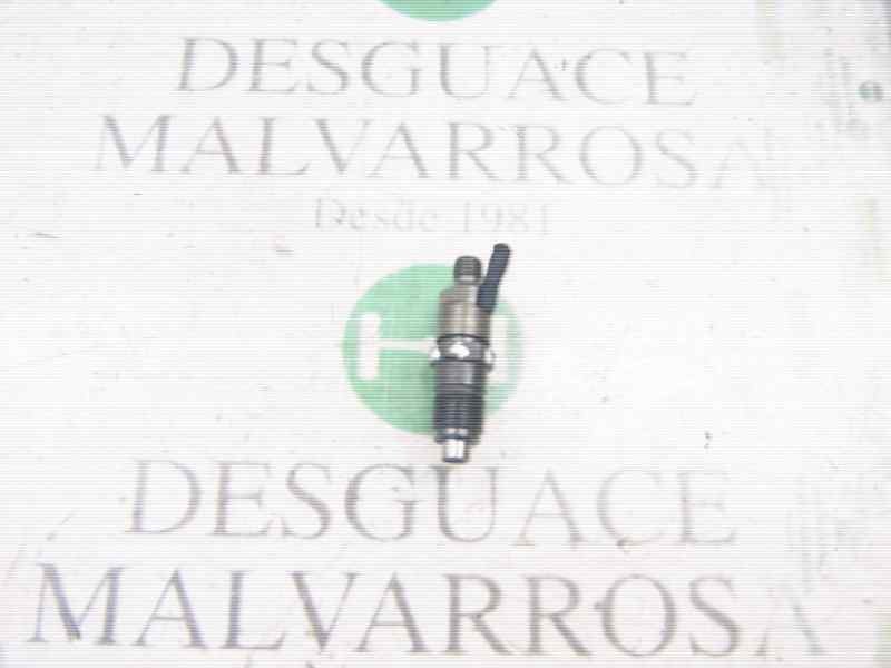 Recambio de inyector para nissan trade 100 referencia OEM IAM   