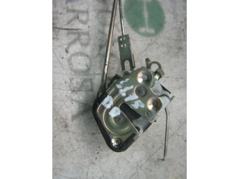 Recambio de cerradura puerta delantera derecha para hyundai coupe (j2) 1.6 fx coupe referencia OEM IAM 8132027000  