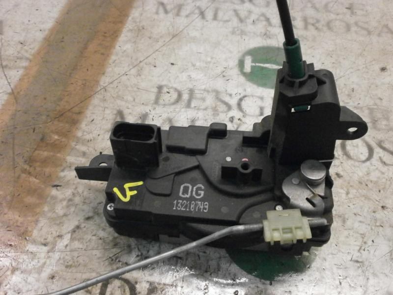 Recambio de cerradura puerta delantera derecha para opel zafira b enjoy referencia OEM IAM   