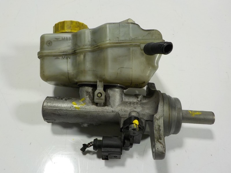 Recambio de bomba freno para skoda rapid 1.6 tdi dpf referencia OEM IAM 6R1611019D 6R0611301A 