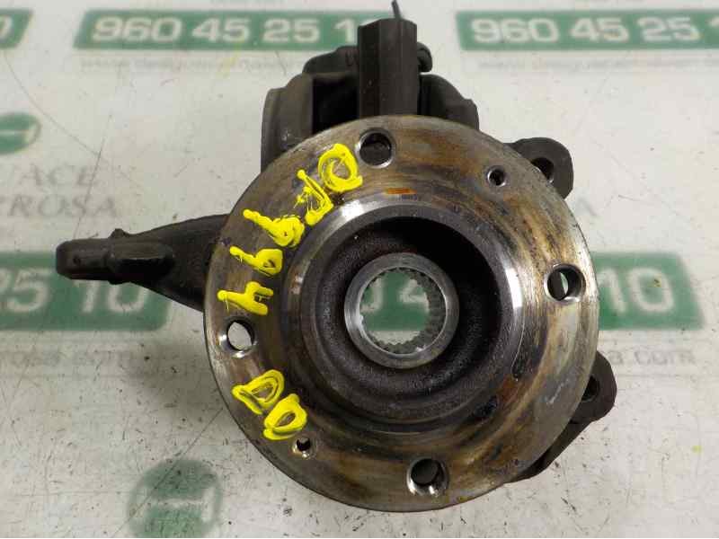 Recambio de mangueta delantera derecha para peugeot 208 1.6 blue-hdi fap referencia OEM IAM 364790  