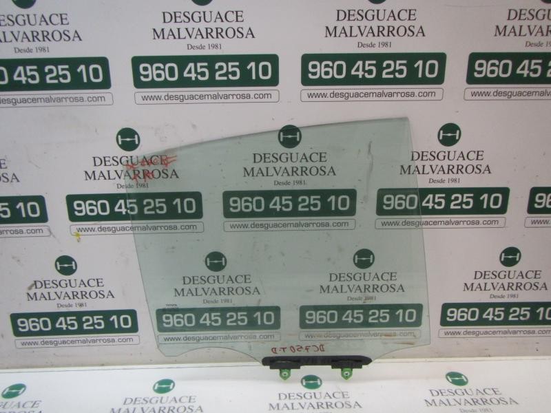 Recambio de cristal puerta trasero derecho para toyota corolla hybrid referencia OEM IAM 6810302550  