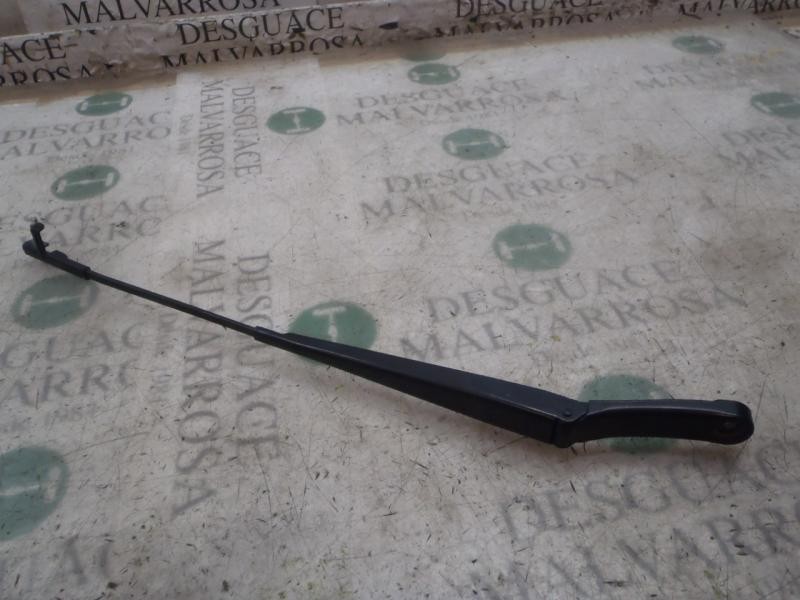 Recambio de brazo limpia delantero izquierdo para volkswagen caddy ka/kb (2k) furg. referencia OEM IAM 2K1955409  