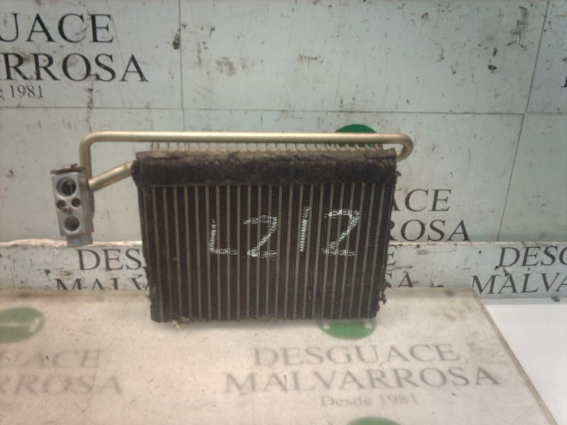 Recambio de evaporador aire acondicionado para bmw serie 3 berlina (e46) 320d referencia OEM IAM 64119135744  