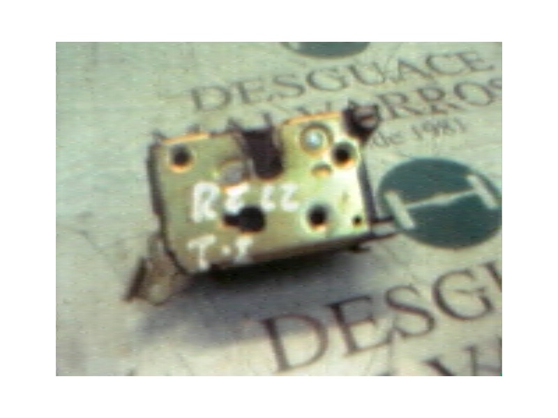 Recambio de cerradura puerta trasera izquierda para fiat punto berl. (176) 1.2 cat referencia OEM IAM   