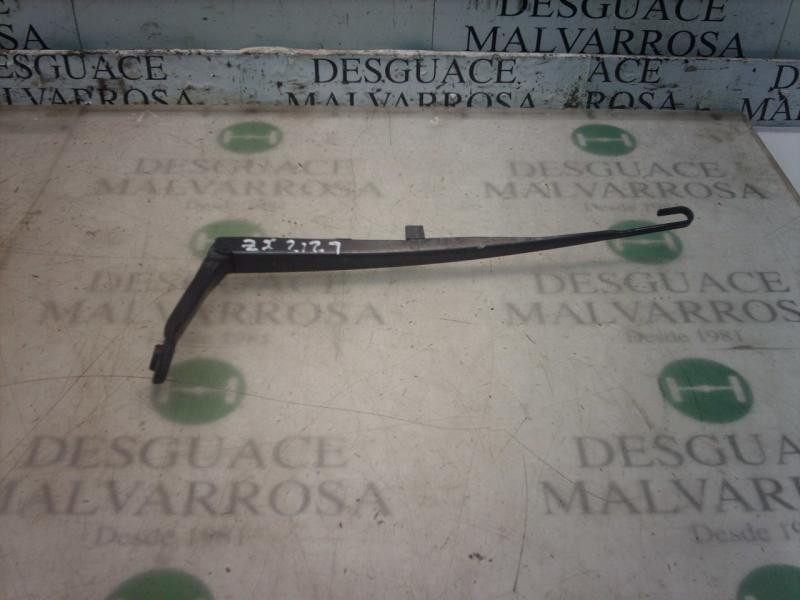 Recambio de brazo limpia delantero izquierdo para bmw serie 3 berlina (e46) 320d referencia OEM IAM 61617003931  