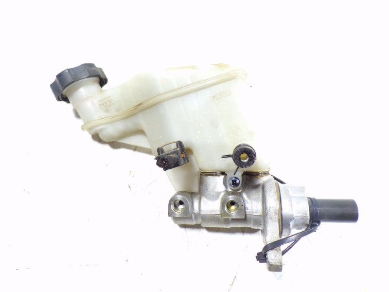 Recambio de bomba freno para kia cee´´d 1.4 cat (1396 cm3) referencia OEM IAM 58510A5200 3G12D1Z 