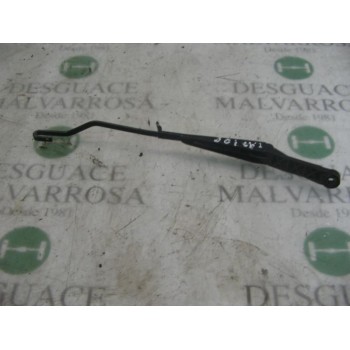 BRAZO LIMPIA DELANTERO DERECHO 