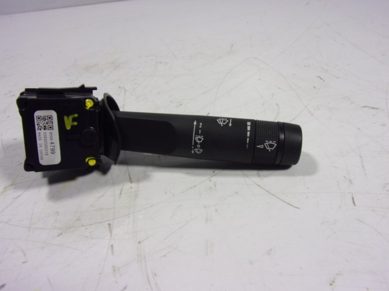 Recambio de mando limpia para opel insignia berlina 2.0 cdti cat referencia OEM IAM 95994799 95994799 