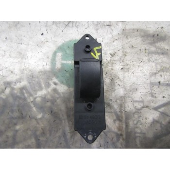 MANDO ELEVALUNAS TRASERO DERECHO 8608A023 8608A023 