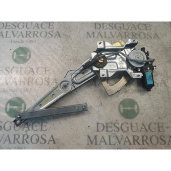 ELEVALUNAS TRASERO DERECHO 