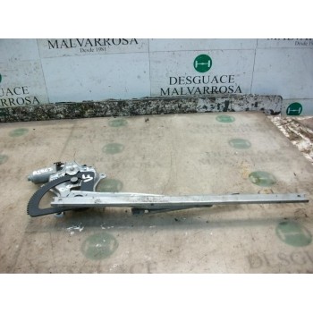 ELEVALUNAS DELANTERO DERECHO 