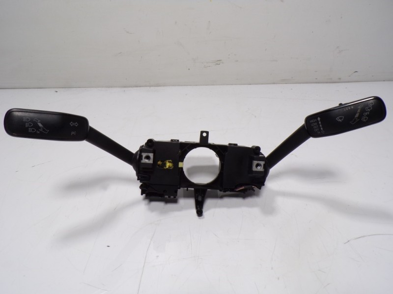 Recambio de mando intermitentes para skoda rapid 1.6 tdi dpf referencia OEM IAM  2Q0953507E 1013792101