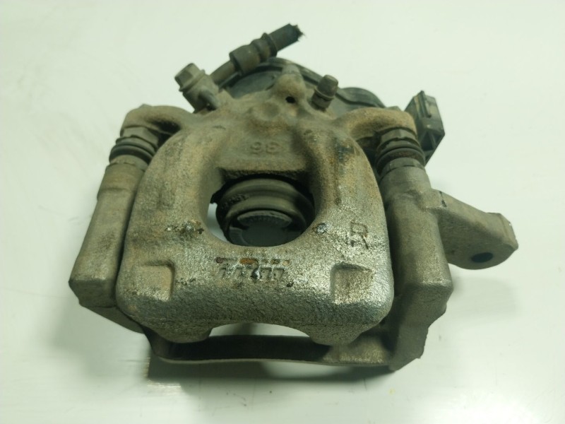 Recambio de pinza freno trasera derecha para renault kadjar (ha_, hl_) 1.3 tce 140 referencia OEM IAM 440011959R  