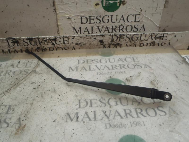 Recambio de brazo limpia delantero derecho para suzuki swift berlina (mz) gl (5-ptas.) referencia OEM IAM 3833062J00  