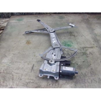 ELEVALUNAS DELANTERO IZQUIERDO 