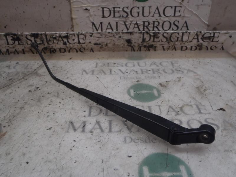 Recambio de brazo limpia delantero izquierdo para suzuki swift berlina (mz) gl (5-ptas.) referencia OEM IAM 3831062J00  