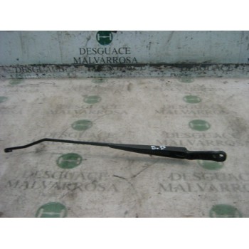 BRAZO LIMPIA DELANTERO DERECHO 