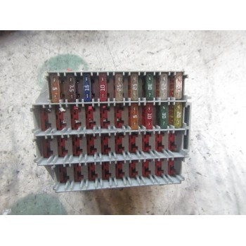 CAJA RELES / FUSIBLES 9162439 08697719 08697719