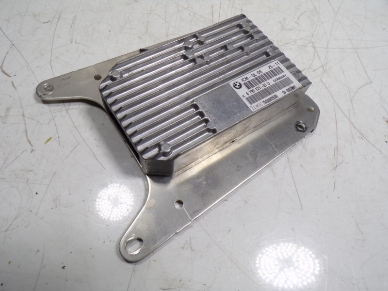 Recambio de centralita suspension para bmw x6 (e71) 3.0d referencia OEM IAM  679912101U 