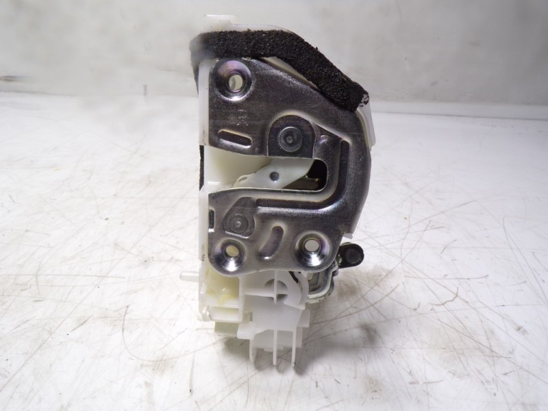 Recambio de cerradura puerta trasera derecha para suzuki vitara 1.4 16v boosterjet cat referencia OEM IAM 8230154P02000 8230154P