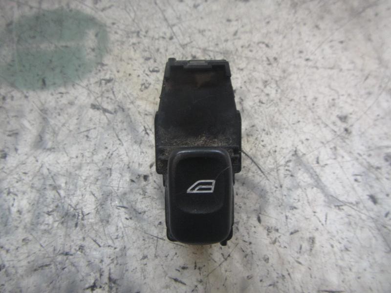Recambio de mando elevalunas trasero derecho para volvo s60 berlina 2.4 d referencia OEM IAM   