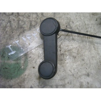 MANETA ELEVALUNAS TRASERA IZQUIERDA 