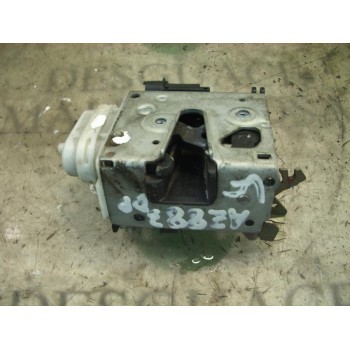 CERRADURA PUERTA DELANTERA DERECHA 8D1837016F 