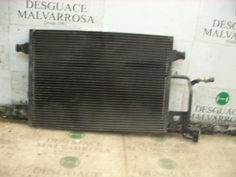 Recambio de condensador aire acondicionado para audi a4 avant (b5) 2.5 tdi referencia OEM IAM 8D0260403G  