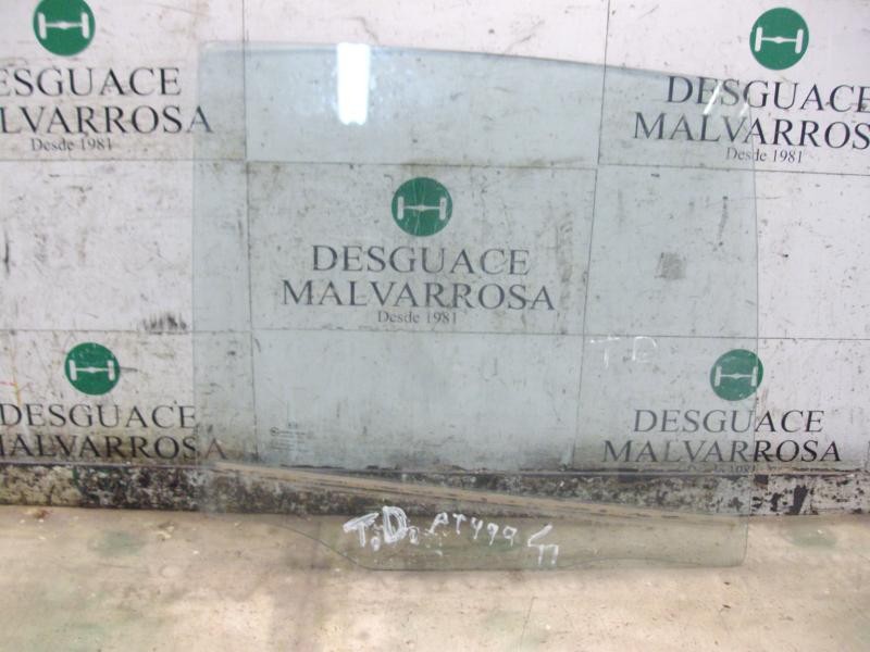 Recambio de cristal puerta trasero derecho para kia carens (un) emotion referencia OEM IAM 834211D000  