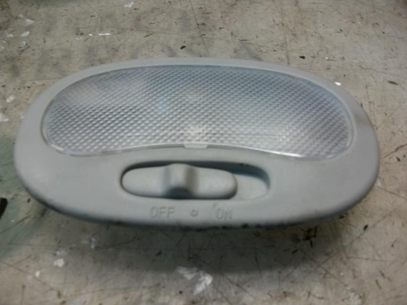 Recambio de piloto interior para chevrolet kalos 1.2 se referencia OEM IAM   