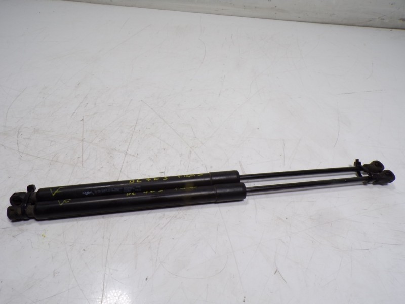 Recambio de amortiguadores maletero / porton para peugeot 208 1.2 12v vti referencia OEM IAM 1609616580 9673083680 