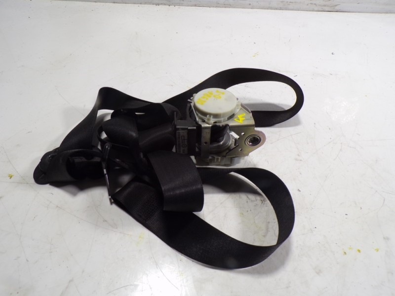 Recambio de cinturon seguridad delantero izquierdo para bmw serie 1 berlina (e81/e87) 120d referencia OEM IAM 72119138243 340032