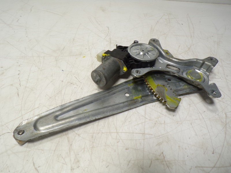 Recambio de elevalunas trasero derecho para suzuki vitara 1.4 16v boosterjet cat referencia OEM IAM 8350154P10000 8353061M00 