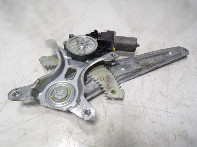 Recambio de elevalunas trasero izquierdo para suzuki vitara 1.4 16v boosterjet cat referencia OEM IAM 8350254P10000 8356061M00 